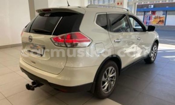 Tenga Tsaru Nissan Exa Chena Mota in Beitbridge in Matabeleland South Tenga Tsaru Nissan Exa Chena Mota in Beitbridge in Matabeleland South