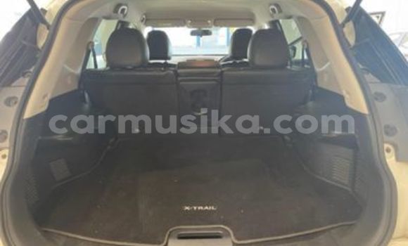 Tenga Tsaru Nissan Exa Chena Mota in Beitbridge in Matabeleland South Tenga Tsaru Nissan Exa Chena Mota in Beitbridge in Matabeleland South