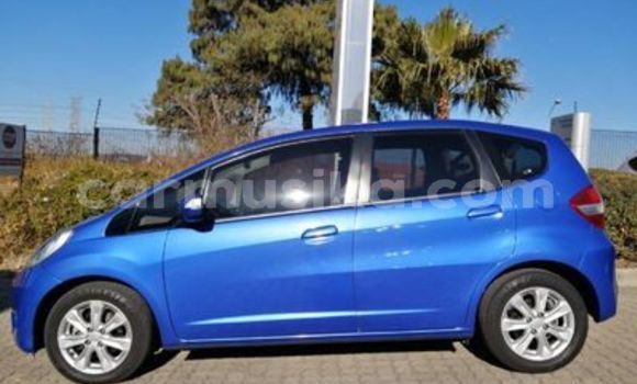 Buy Used Honda Jazz Blue Car in Beitbridge in Matabeleland South Buy Used Honda Jazz Blue Car in Beitbridge in Matabeleland South