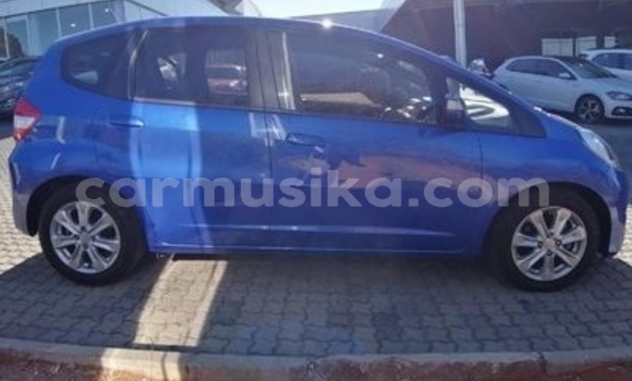 Buy Used Honda Jazz Blue Car in Beitbridge in Matabeleland South Buy Used Honda Jazz Blue Car in Beitbridge in Matabeleland South