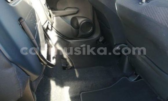 Buy Used Honda Jazz Blue Car in Beitbridge in Matabeleland South Buy Used Honda Jazz Blue Car in Beitbridge in Matabeleland South