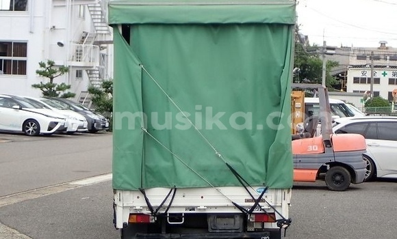 Tenga Tsaru Toyota Dyna Chena Mota in Beitbridge in Matabeleland South Tenga Tsaru Toyota Dyna Chena Mota in Beitbridge in Matabeleland South