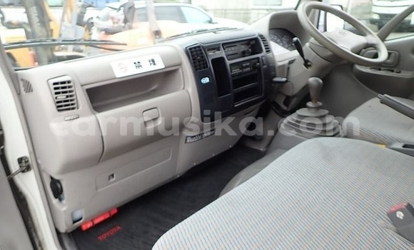 Tenga Tsaru Toyota Dyna Chena Mota in Beitbridge in Matabeleland South Tenga Tsaru Toyota Dyna Chena Mota in Beitbridge in Matabeleland South