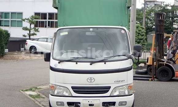 Tenga Tsaru Toyota Dyna Chena Mota in Beitbridge in Matabeleland South Tenga Tsaru Toyota Dyna Chena Mota in Beitbridge in Matabeleland South