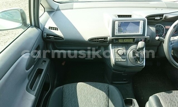 Acheter Occasion Voiture Toyota Wish Blanc à Beitbridge, Matabeleland South Acheter Occasion Voiture Toyota Wish Blanc à Beitbridge, Matabeleland South