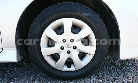 Acheter Occasion Voiture Toyota Wish Blanc à Beitbridge, Matabeleland South Acheter Occasion Voiture Toyota Wish Blanc à Beitbridge, Matabeleland South