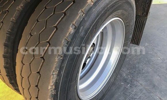 Acheter Occasion Voiture Isuzu Florian Blanc à Beitbridge, Matabeleland South Acheter Occasion Voiture Isuzu Florian Blanc à Beitbridge, Matabeleland South