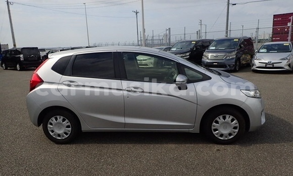 Acheter Occasion Voiture Honda Fit Gris à Beitbridge, Matabeleland South Acheter Occasion Voiture Honda Fit Gris à Beitbridge, Matabeleland South