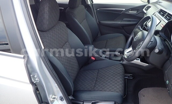 Acheter Occasion Voiture Honda Fit Gris à Beitbridge, Matabeleland South Acheter Occasion Voiture Honda Fit Gris à Beitbridge, Matabeleland South