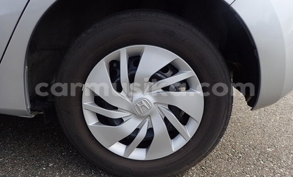 Acheter Occasion Voiture Honda Fit Gris à Beitbridge, Matabeleland South Acheter Occasion Voiture Honda Fit Gris à Beitbridge, Matabeleland South