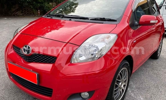 Tenga Tsaru Toyota Yaris Tsvuku Mota in Beitbridge in Matabeleland South