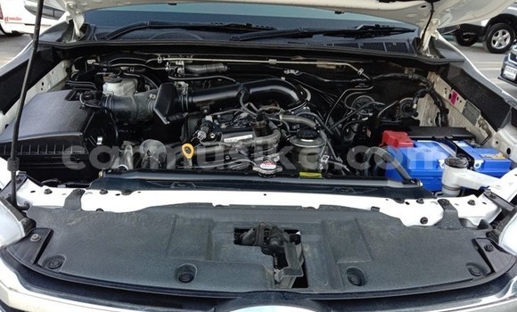 Acheter Occasion Voiture Toyota Hilux Blanc à Beitbridge, Matabeleland South Acheter Occasion Voiture Toyota Hilux Blanc à Beitbridge, Matabeleland South