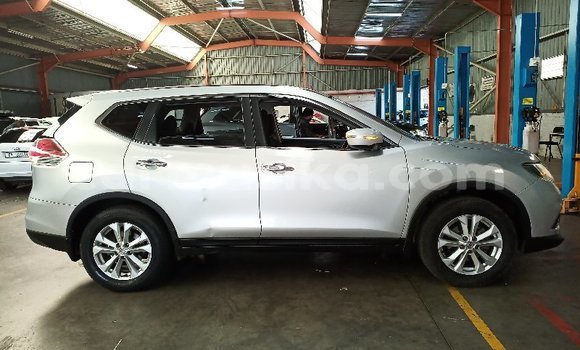 Acheter Occasion Voiture Nissan X–Trail Gris à Beitbridge, Matabeleland South Acheter Occasion Voiture Nissan X–Trail Gris à Beitbridge, Matabeleland South