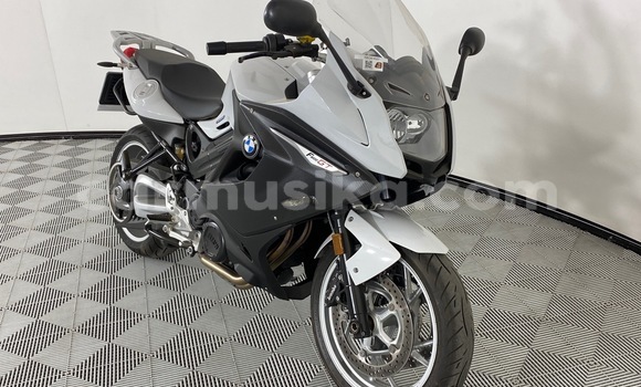 Acheter Occasion Moto BMW F 700 Gris à Borrowdale, Harare Acheter Occasion Moto BMW F 700 Gris à Borrowdale, Harare