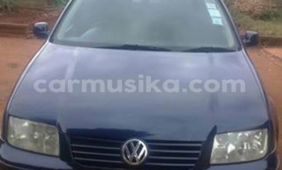Nunua Ilio tumika Volkswagen Bora Bluu Gari ndani ya Alexandra Park nchini Harare
