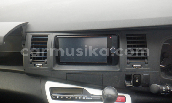 Acheter Occasion Voiture Toyota ISis Blanc à Beitbridge, Matabeleland South Acheter Occasion Voiture Toyota ISis Blanc à Beitbridge, Matabeleland South