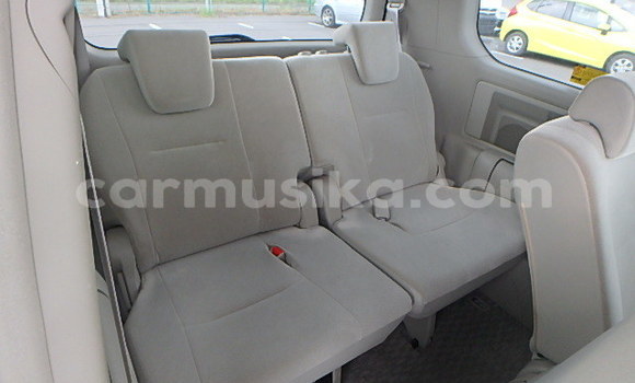 Tenga Tsaru Toyota Noah Chena Mota in Beitbridge in Matabeleland South Tenga Tsaru Toyota Noah Chena Mota in Beitbridge in Matabeleland South