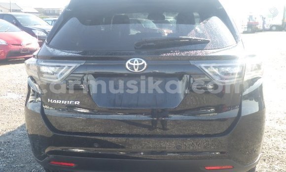 Nunua Ilio tumika Toyota Harrier Nyeusi Gari ndani ya Beitbridge nchini Matabeleland Kusini Nunua Ilio tumika Toyota Harrier Nyeusi Gari ndani ya Beitbridge nchini Matabeleland Kusini