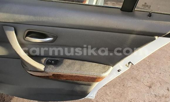 Acheter Occasion Voiture BMW 3–Series Blanc à Borrowdale, Harare Acheter Occasion Voiture BMW 3–Series Blanc à Borrowdale, Harare