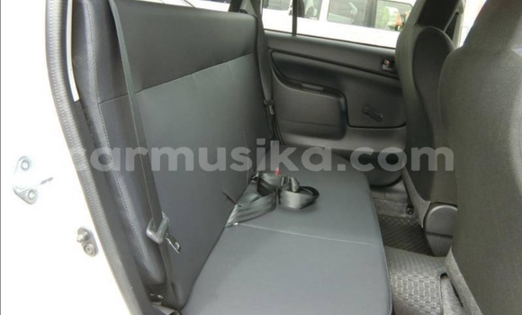 Acheter Occasion Voiture Toyota Succeed Blanc à Beitbridge, Matabeleland South Acheter Occasion Voiture Toyota Succeed Blanc à Beitbridge, Matabeleland South