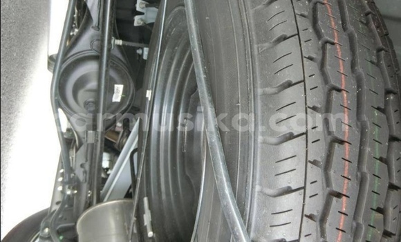 Acheter Occasion Voiture Toyota Succeed Blanc à Beitbridge, Matabeleland South Acheter Occasion Voiture Toyota Succeed Blanc à Beitbridge, Matabeleland South