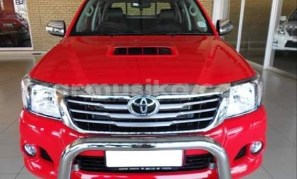 Buy Used Toyota Hilux Red Car in Beitbridge in Matabeleland South Buy Used Toyota Hilux Red Car in Beitbridge in Matabeleland South