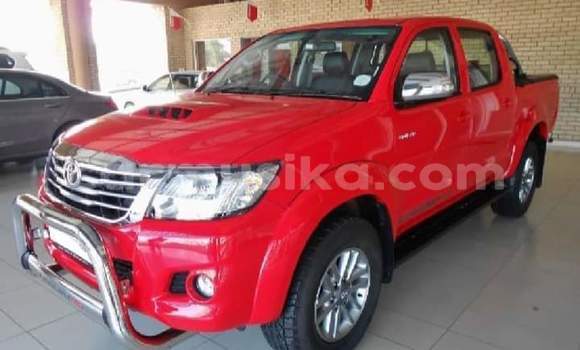 Buy Used Toyota Hilux Red Car in Beitbridge in Matabeleland South Buy Used Toyota Hilux Red Car in Beitbridge in Matabeleland South