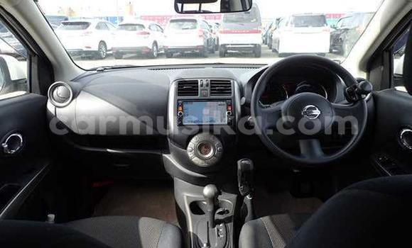 Buy Used Nissan Tiida White Car in Beitbridge in Matabeleland South Buy Used Nissan Tiida White Car in Beitbridge in Matabeleland South