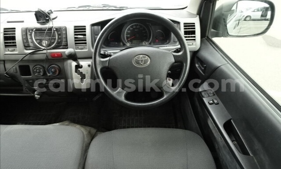 Acheter Occasion Voiture Toyota RegiusAce Gris à Beitbridge, Matabeleland South Acheter Occasion Voiture Toyota RegiusAce Gris à Beitbridge, Matabeleland South