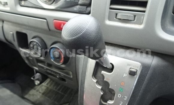 Acheter Occasion Voiture Toyota RegiusAce Gris à Beitbridge, Matabeleland South Acheter Occasion Voiture Toyota RegiusAce Gris à Beitbridge, Matabeleland South