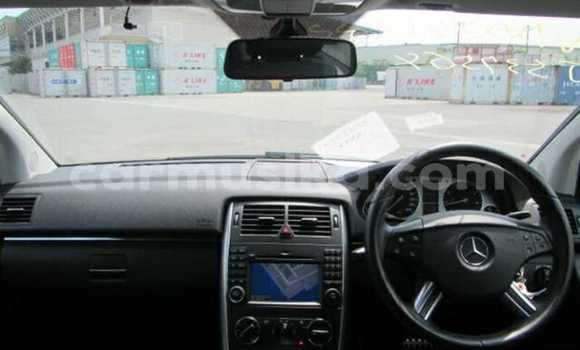 Tenga Tsaru Mercedes‒Benz B-klasse Sirivha Mota in Beitbridge in Matabeleland South Tenga Tsaru Mercedes‒Benz B-klasse Sirivha Mota in Beitbridge in Matabeleland South