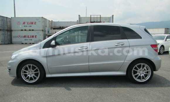 Tenga Tsaru Mercedes‒Benz B-klasse Sirivha Mota in Beitbridge in Matabeleland South Tenga Tsaru Mercedes‒Benz B-klasse Sirivha Mota in Beitbridge in Matabeleland South