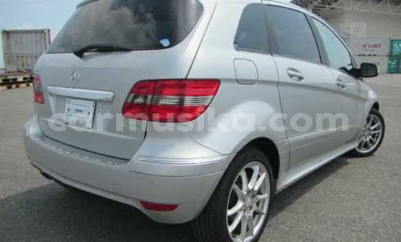 Tenga Tsaru Mercedes‒Benz B-klasse Sirivha Mota in Beitbridge in Matabeleland South Tenga Tsaru Mercedes‒Benz B-klasse Sirivha Mota in Beitbridge in Matabeleland South