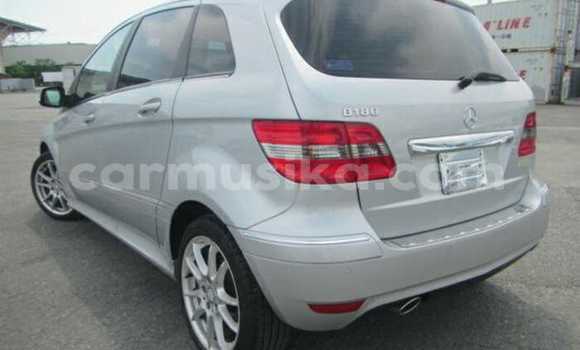 Tenga Tsaru Mercedes‒Benz B-klasse Sirivha Mota in Beitbridge in Matabeleland South Tenga Tsaru Mercedes‒Benz B-klasse Sirivha Mota in Beitbridge in Matabeleland South