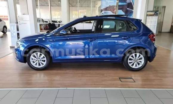 Buy Used Volkswagen Polo Blue Car in Beitbridge in Matabeleland South Buy Used Volkswagen Polo Blue Car in Beitbridge in Matabeleland South