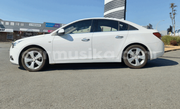 Buy Used Chevrolet Cruze White Car in Beitbridge in Matabeleland South Buy Used Chevrolet Cruze White Car in Beitbridge in Matabeleland South
