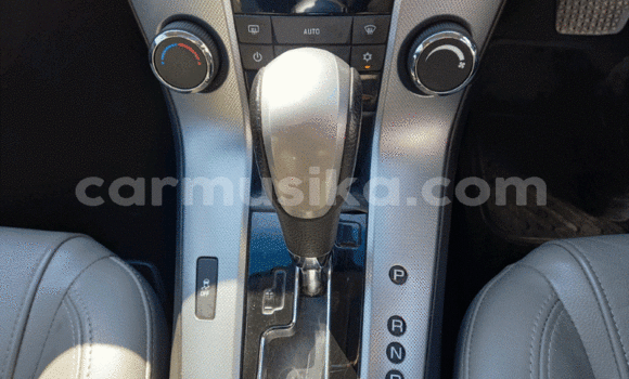 Buy Used Chevrolet Cruze White Car in Beitbridge in Matabeleland South Buy Used Chevrolet Cruze White Car in Beitbridge in Matabeleland South