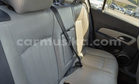 Buy Used Chevrolet Cruze White Car in Beitbridge in Matabeleland South Buy Used Chevrolet Cruze White Car in Beitbridge in Matabeleland South