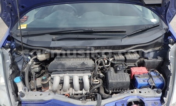 Nunua Ilio tumika Honda Fit Bluu Gari ndani ya Beitbridge nchini Matabeleland Kusini Nunua Ilio tumika Honda Fit Bluu Gari ndani ya Beitbridge nchini Matabeleland Kusini