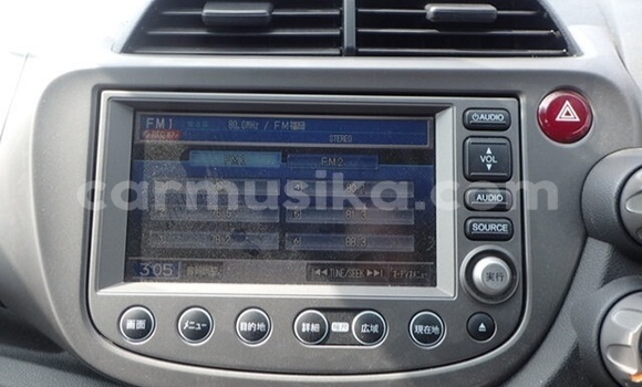 Nunua Ilio tumika Honda Fit Bluu Gari ndani ya Beitbridge nchini Matabeleland Kusini Nunua Ilio tumika Honda Fit Bluu Gari ndani ya Beitbridge nchini Matabeleland Kusini