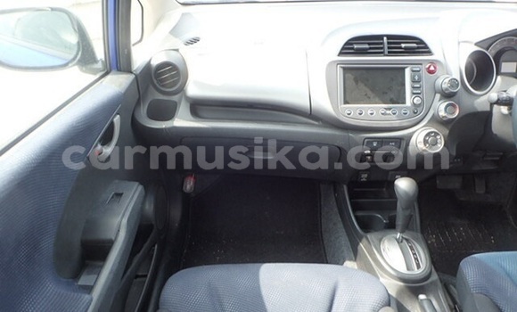 Nunua Ilio tumika Honda Fit Bluu Gari ndani ya Beitbridge nchini Matabeleland Kusini Nunua Ilio tumika Honda Fit Bluu Gari ndani ya Beitbridge nchini Matabeleland Kusini