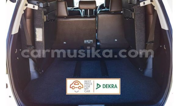 Acheter Occasion Voiture Toyota Fortuner Blanc à Beitbridge, Matabeleland South Acheter Occasion Voiture Toyota Fortuner Blanc à Beitbridge, Matabeleland South