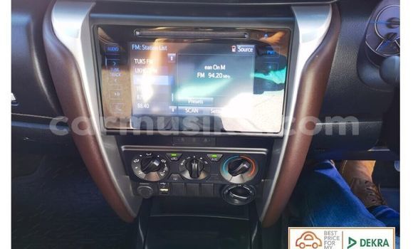 Acheter Occasion Voiture Toyota Fortuner Blanc à Beitbridge, Matabeleland South Acheter Occasion Voiture Toyota Fortuner Blanc à Beitbridge, Matabeleland South