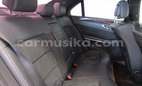 Acheter Occasion Voiture Mercedes‒Benz E–Class Blanc à Beitbridge, Matabeleland South Acheter Occasion Voiture Mercedes‒Benz E–Class Blanc à Beitbridge, Matabeleland South