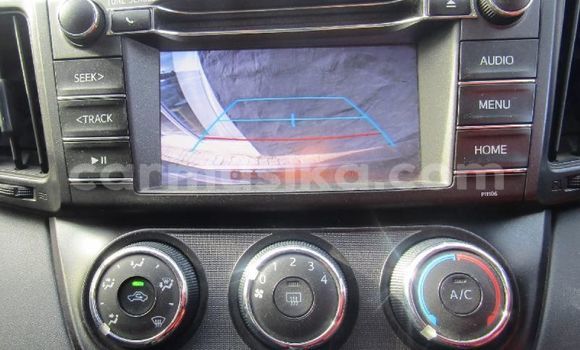 Acheter Occasion Voiture Toyota RAV4 Gris à Beitbridge, Matabeleland South Acheter Occasion Voiture Toyota RAV4 Gris à Beitbridge, Matabeleland South