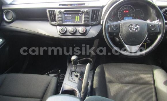 Acheter Occasion Voiture Toyota RAV4 Gris à Beitbridge, Matabeleland South Acheter Occasion Voiture Toyota RAV4 Gris à Beitbridge, Matabeleland South