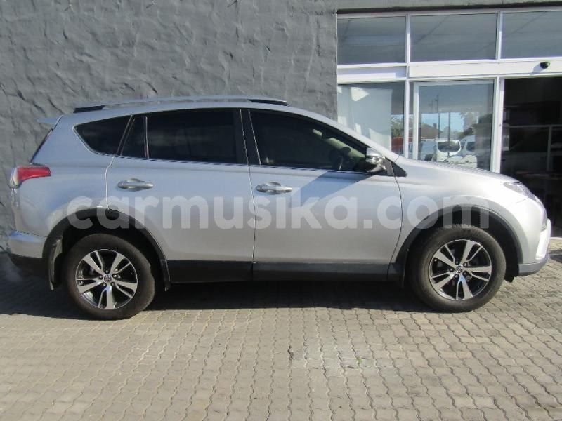 Big with watermark toyota rav4 matabeleland south beitbridge 24360