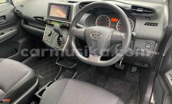 Tenga Tsaru Toyota Wish Sirivha Mota in Beitbridge in Matabeleland South Tenga Tsaru Toyota Wish Sirivha Mota in Beitbridge in Matabeleland South