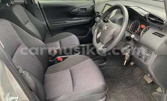 Tenga Tsaru Toyota Wish Sirivha Mota in Beitbridge in Matabeleland South Tenga Tsaru Toyota Wish Sirivha Mota in Beitbridge in Matabeleland South