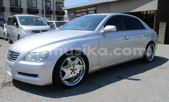 Acheter Occasion Voiture Toyota Mark X Gris à Beitbridge, Matabeleland South